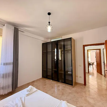Flavio Apartment *
